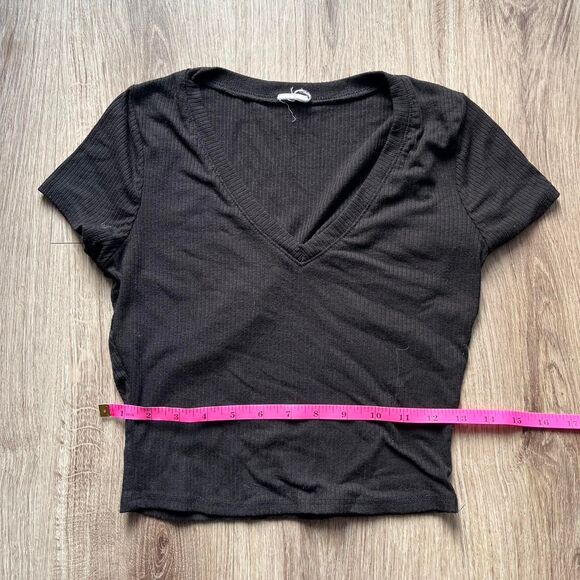 Women's Black ribbed crop top Size XS - Picture 3 of 4